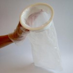 Besser für den Rettungsdienst geeignet als Nierenschalen: "Kotztüten" mit Plastikring