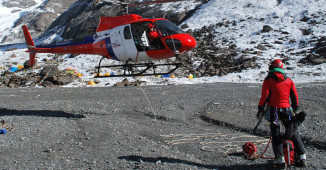 Luftretter von Fishtail Air lernen von den Spezialisten der Air Zermatt