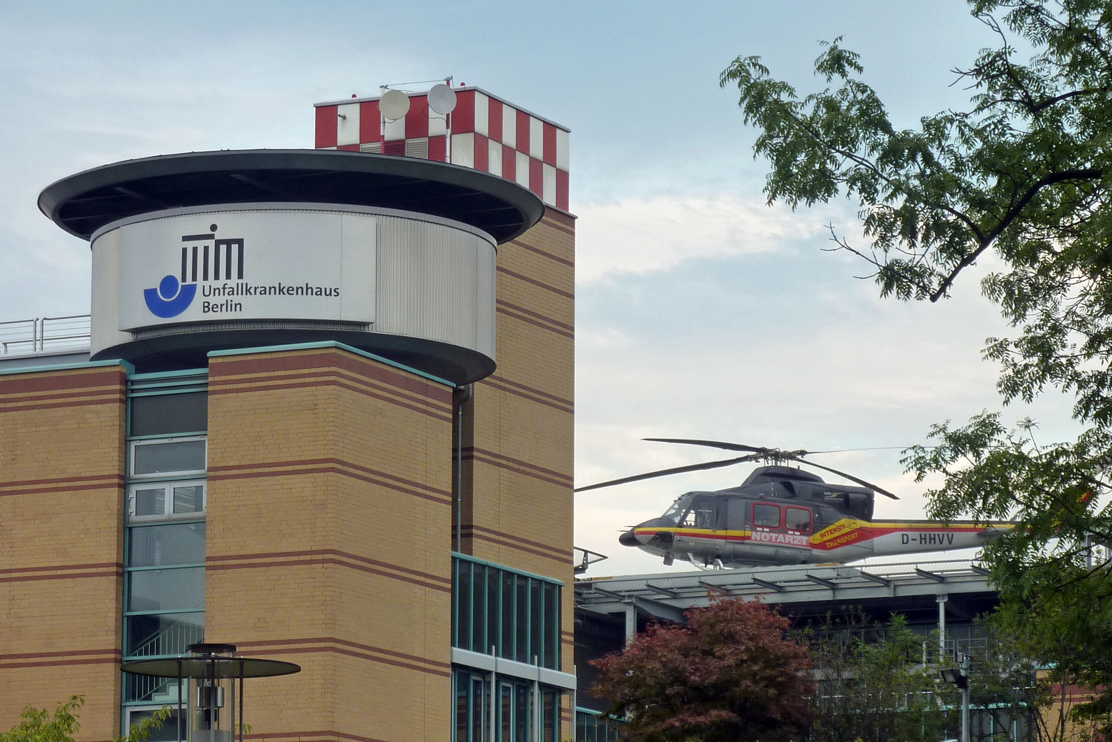 Unfallkrankenhaus Berlin-Marzahn Dachlandeplatz